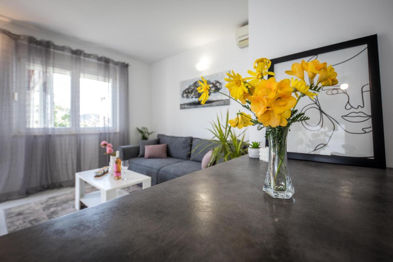 Avocado Apartment Дубровник Екстериор снимка