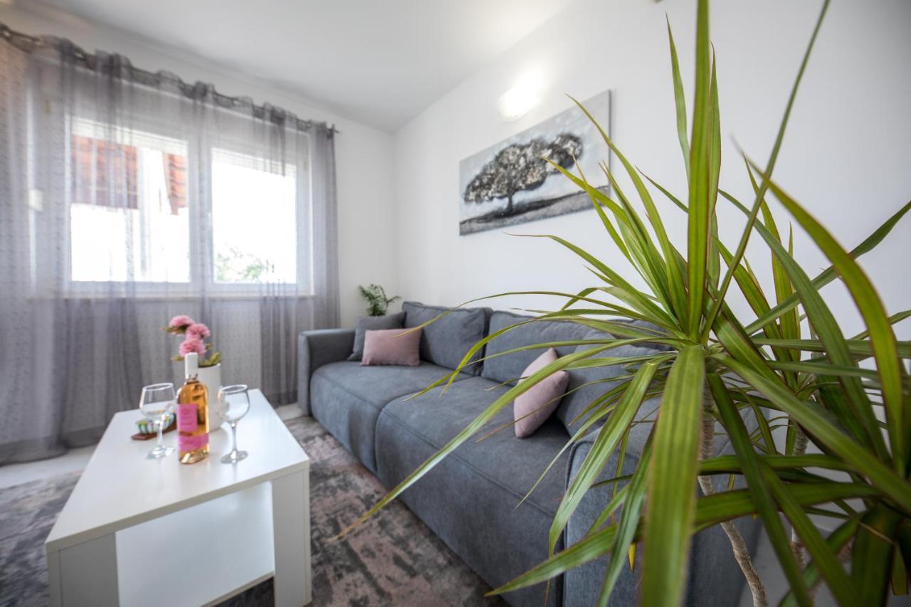 Avocado Apartment Дубровник Екстериор снимка